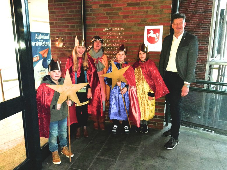 Sternsinger mit Bürgermeister